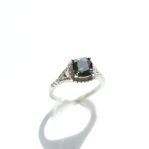 Cushion Cut Cut Alexandrite Ring - Picture 6 of 7